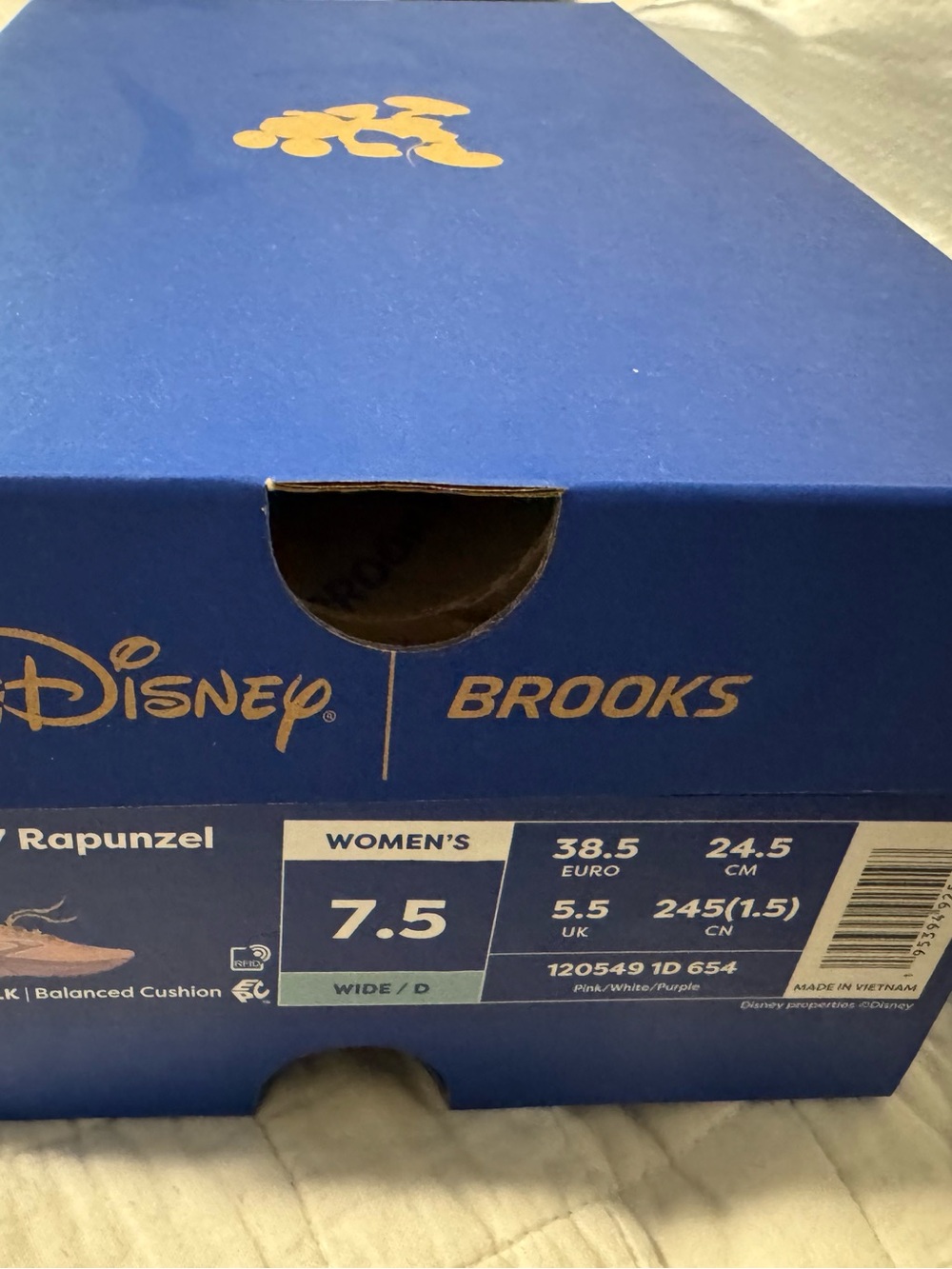 RunDisney Brooks Rapunzel shoes. 7.5 wide - Picture 4 of 4